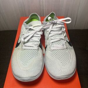 Nike free run flyknit 2018